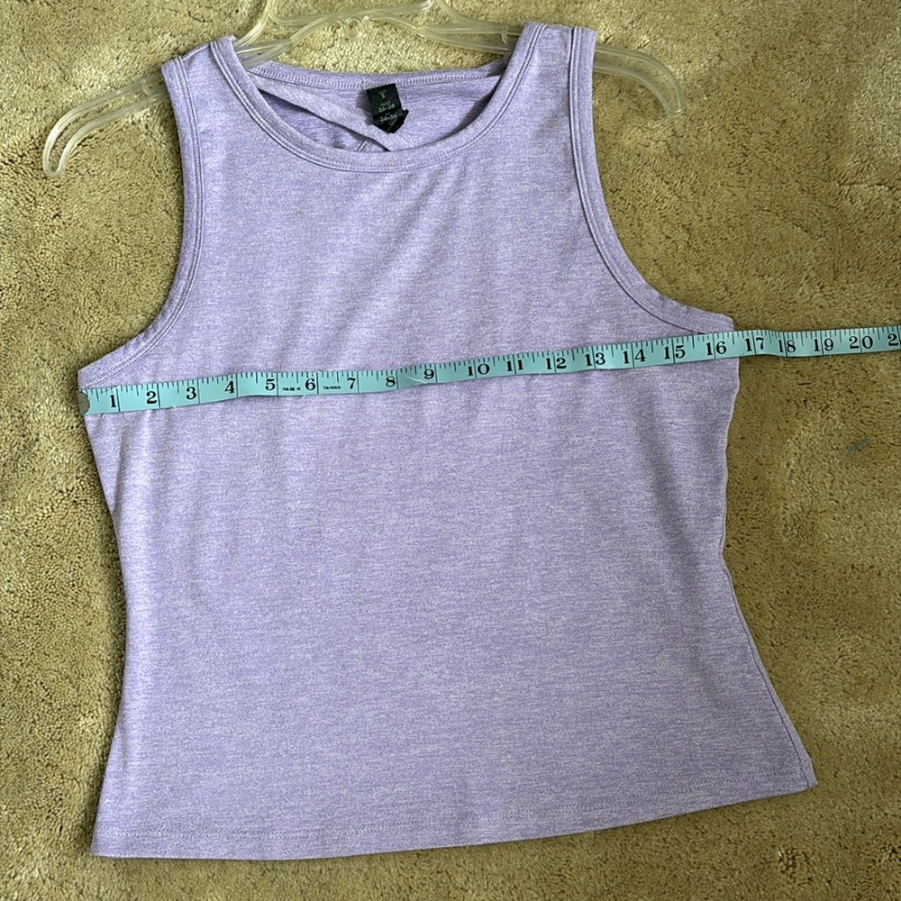 Zobha lavender purple heather crop tank with cutout back - Picture 9 of 10